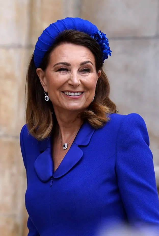 والدها عامل بناء.. من هي كارول إليزابيث والدة كيت ميدلتون؟