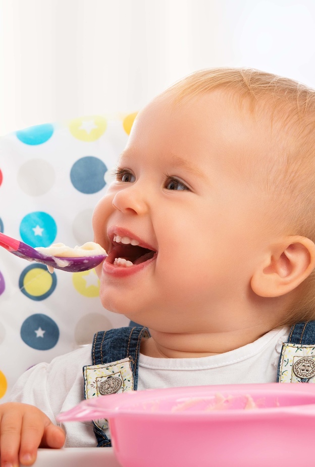 يجب تحضير وصفات سريعة ومفيدة للأطفال الرضع لتعزيز نموهم وتقويةً لمناعتهم