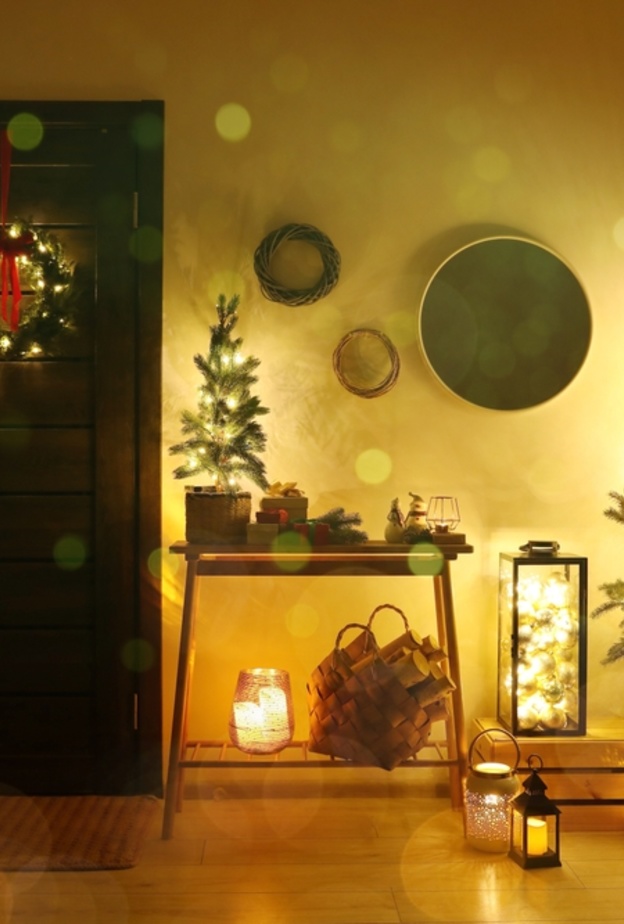 6 أفكار ملهمة لتزيين مدخل المنزل لعيد الميلاد "الكريسماس"