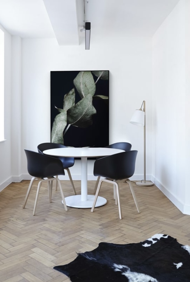 10 لوحات رائعة تبرز روعة التصميم الصوتي في الديكور