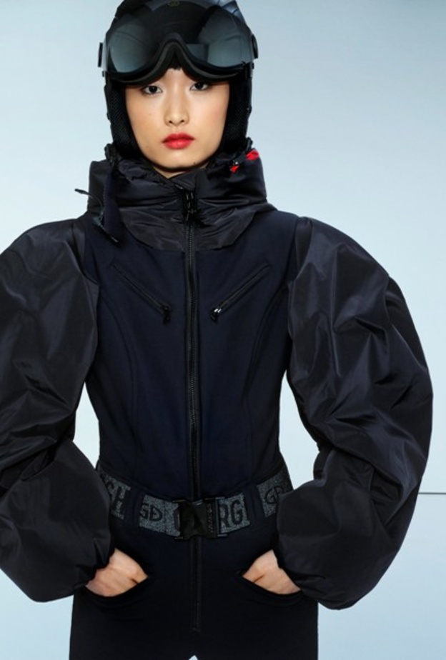 الإصدار السنوي لأزياء التزلج من MYTHERESA  