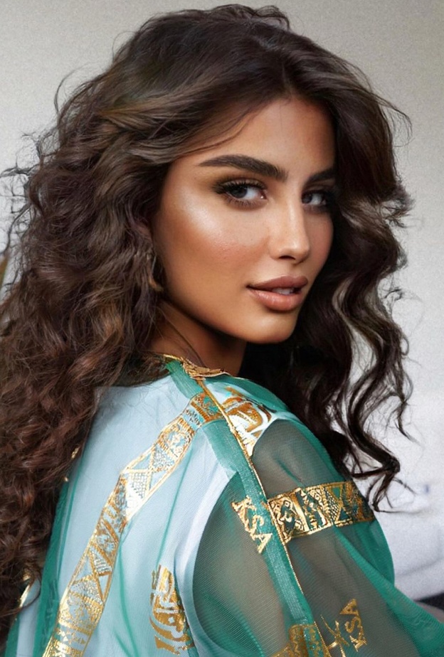 حنين المنصور