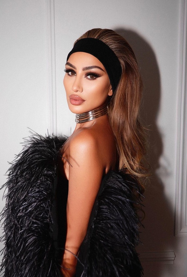 أجمل تسريحات شعر مايا دياب في حصاد 2023