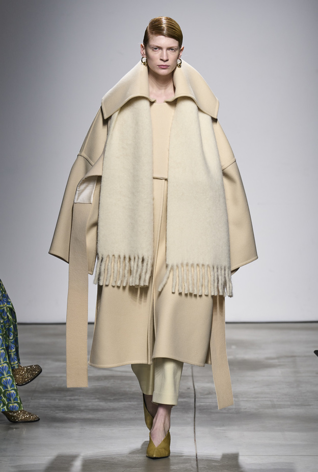 واكبي الموضة بكل صيحاتها واختاري الألوان الترابية في الشتاء