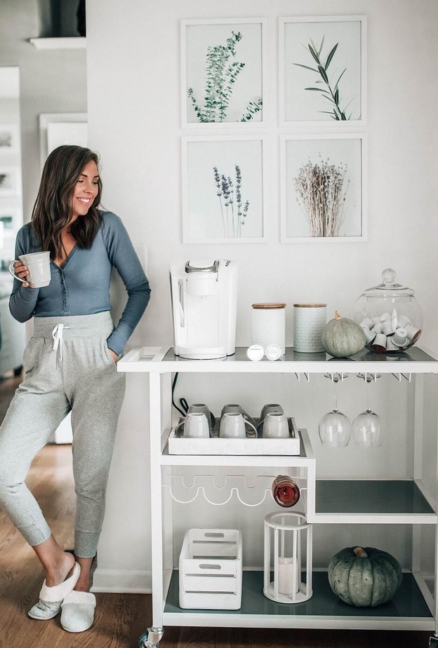 ركن الهدوء في المنزل.. أفكار جديدة لتصميم مساحة تحضير القهوة