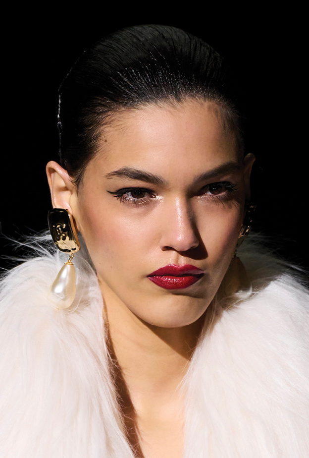 الجمال والإبداع عنوان لإطلالتك لموسم مناسبات نهاية العام 