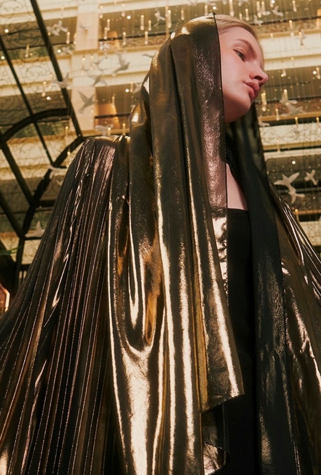  العلامة الإماراتية "موزان"