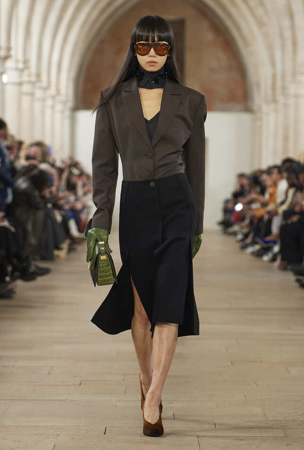 إطلالة من Lanvin