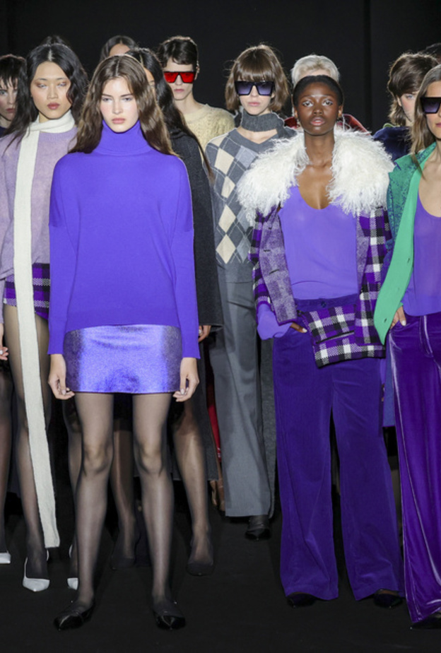 البنفسجي يتصدر اللّائحة