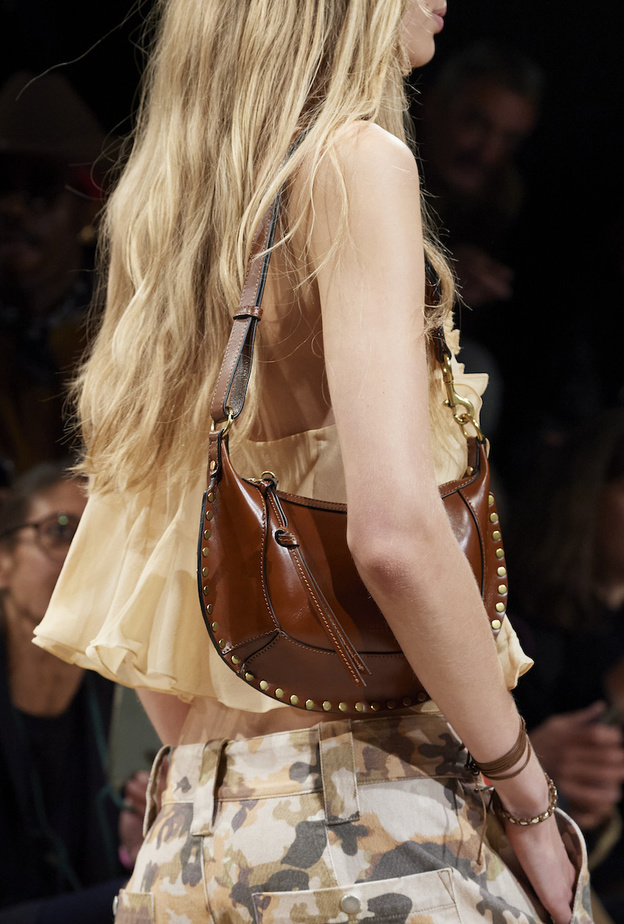 حقائب اليد عالم واسع من التصاميم والأحجام فكيف تختارين الأنسب؟