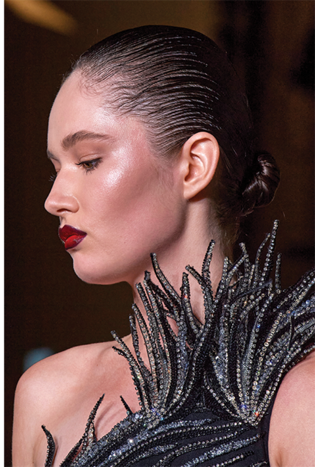 مكياج مناسبات نهاية العام مع المستحضرات المطلوبة