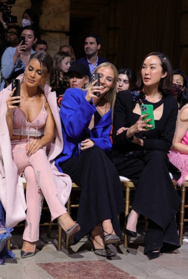 ماهي حقيقة ظاهرة “الانفلونسرز”وأي مستقبل ينتظرها؟