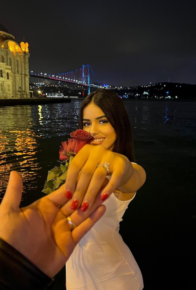 نور قمر نجمة ذا فويس كيدز اعلنت ارتباطها