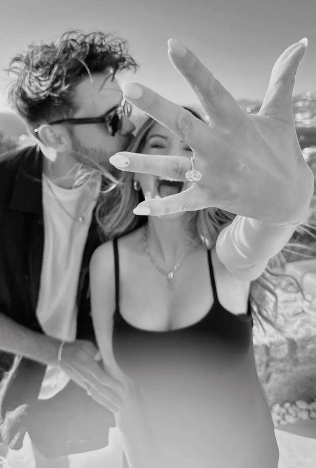 زوي زويلا سوج وألفي دييزZoe Zoella Sugg & Alfie Deyes