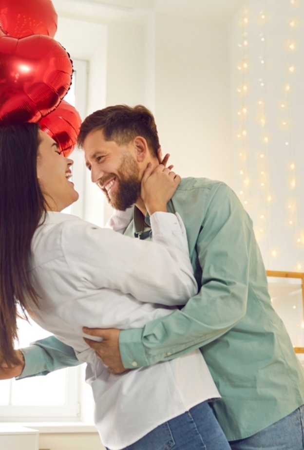13 فكرة بسيطة وسهلة التنفيذ للاحتفال الرومانسي بذكرى عيد زواجك