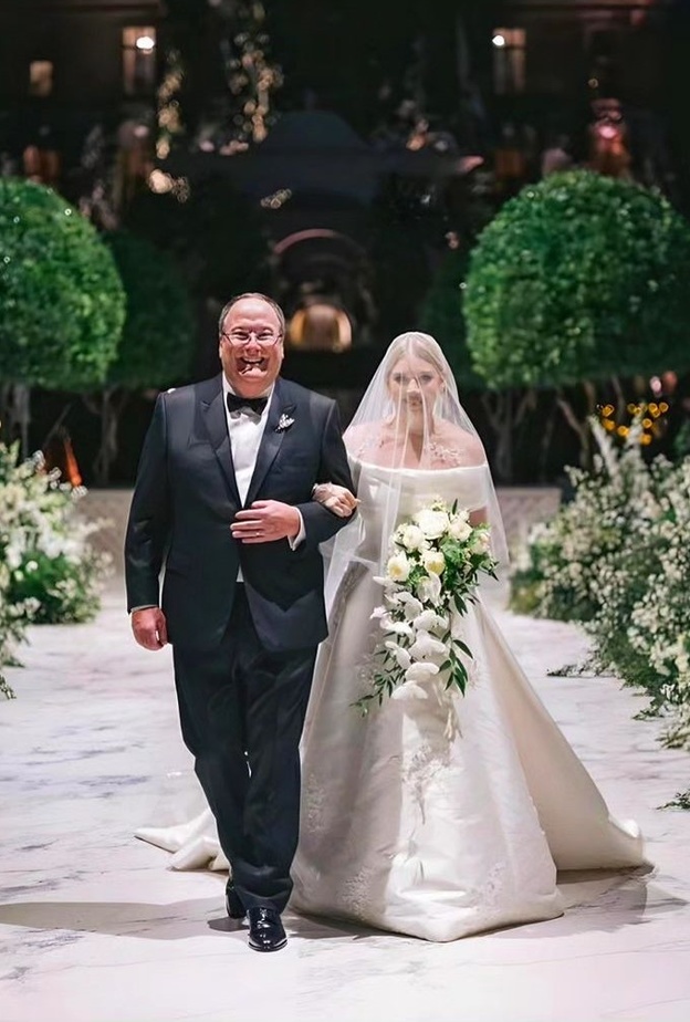 مسكات عرائس من ورد الزنبق