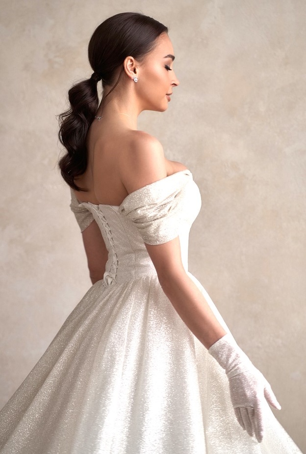 أحدث صيحات تسريحات شعر زفاف العروس في 2023