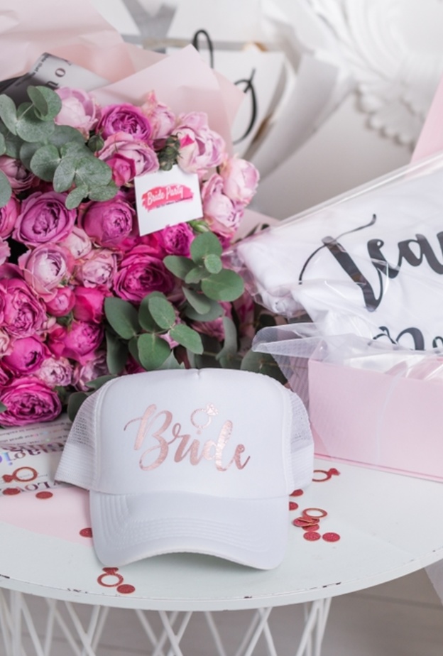 دليلك الكامل لتحضير حفل العروس الخاص قبل يوم الزفاف