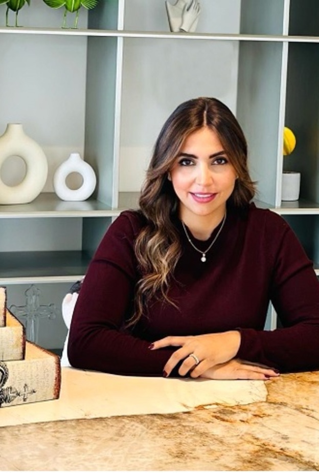 بيرلا زغيب - معالجة في علم النفس العيادي ومحاضرة جامعية