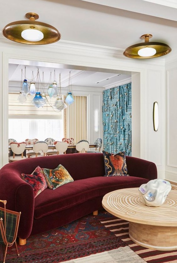 أريكة بلون الياقوت الأحمر الروبي