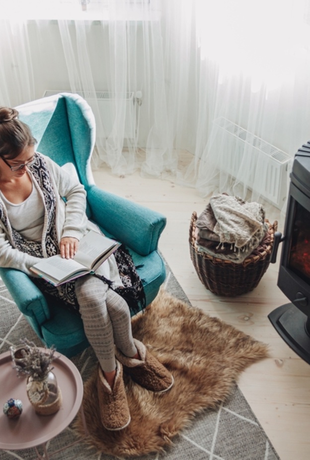 7 نصائح ديكور لجعل المنزل يشعر بالراحة والدفء بعد تجمعات العطلات والأعياد