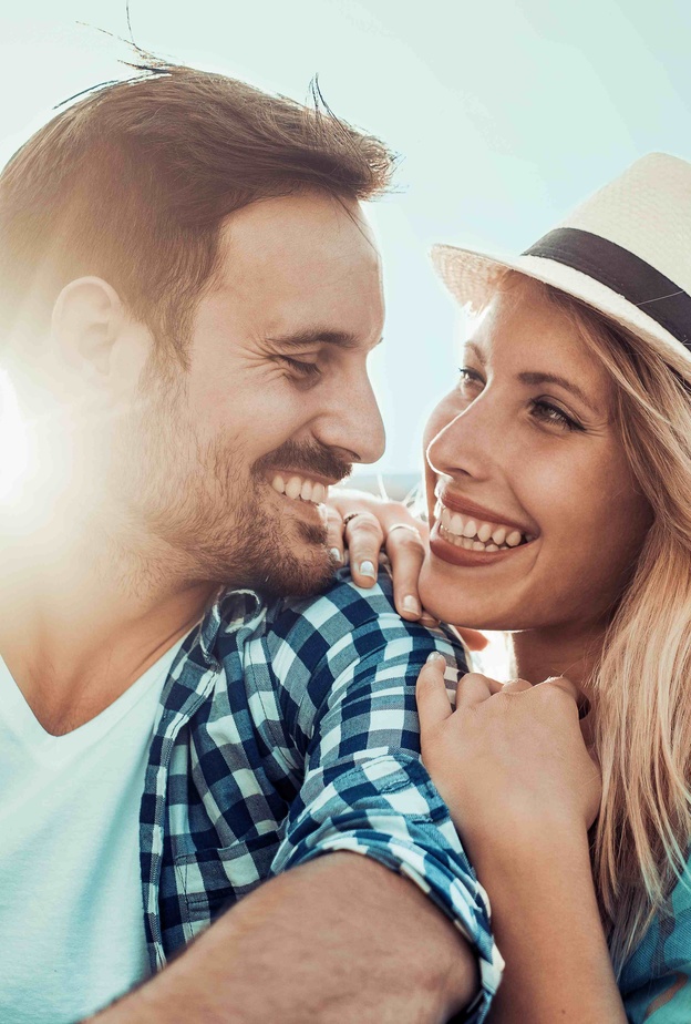 بخلاف العاطفة المرأة أكثر تعاطفًا من الرجل مع الآخرين
