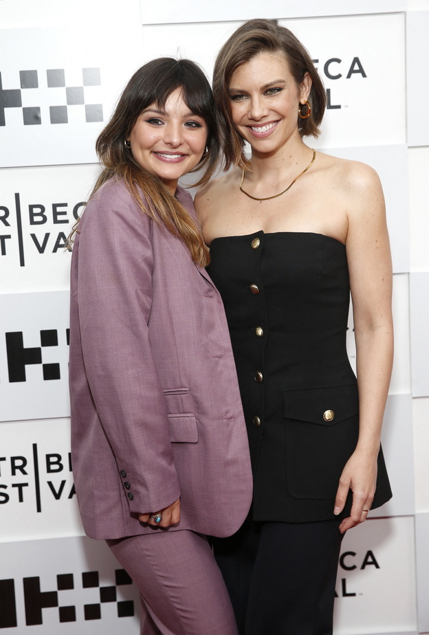 بطلتا مسلسل The Walking Dead