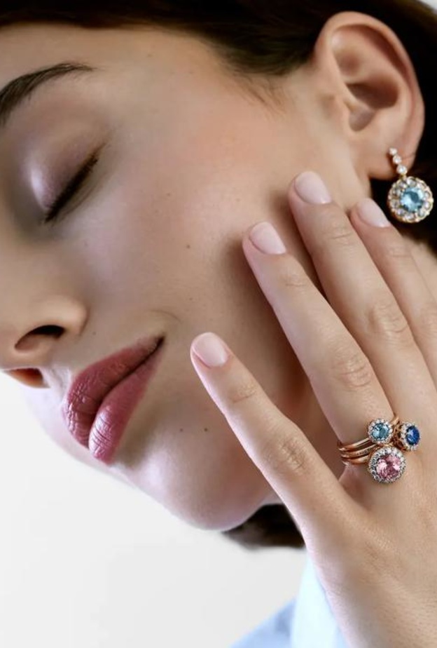 خاتم ناعم مرصع بالياقوت مع سليم مزنر Selim Mouzannar 