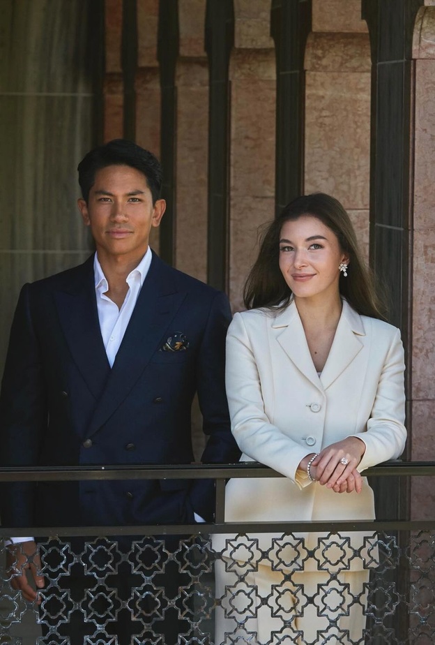 خطيبة الأمير عبد المتين نجل سلطان بروناي بقطع المجوهرات الفارهة 