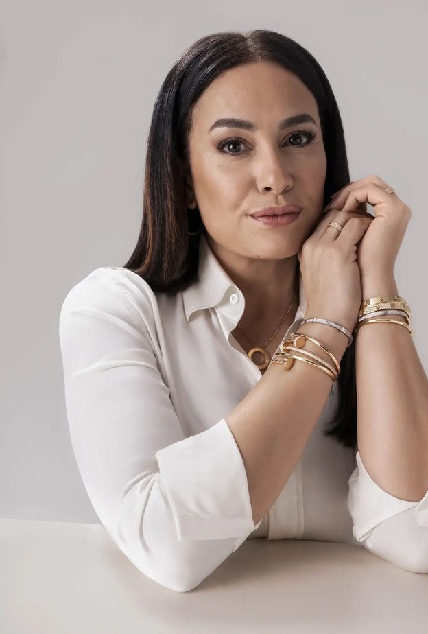 مجوهرات هند صبري بطلة فيلم بنات ألفة