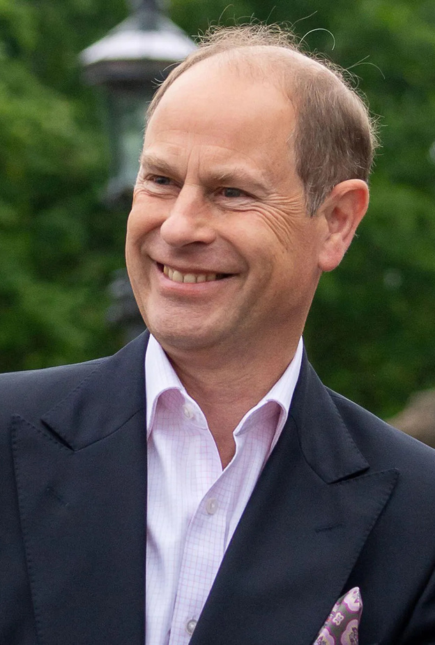 معلومات لا تعرفيها عن الأمير إدواراد الأخ الأصغر للملك تشارلز