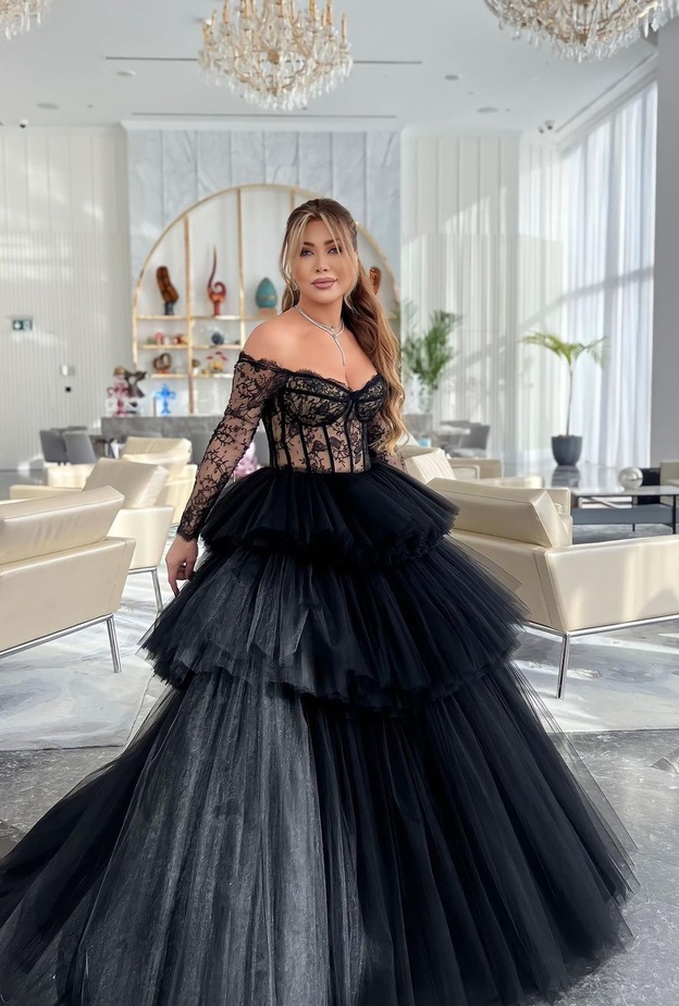 إطلالات لا تنسى لـ نوال الزغبي 