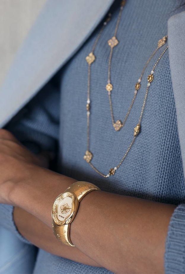 قلائد ذهب مثالية لاطلالتك اليومية في شتاء 2024