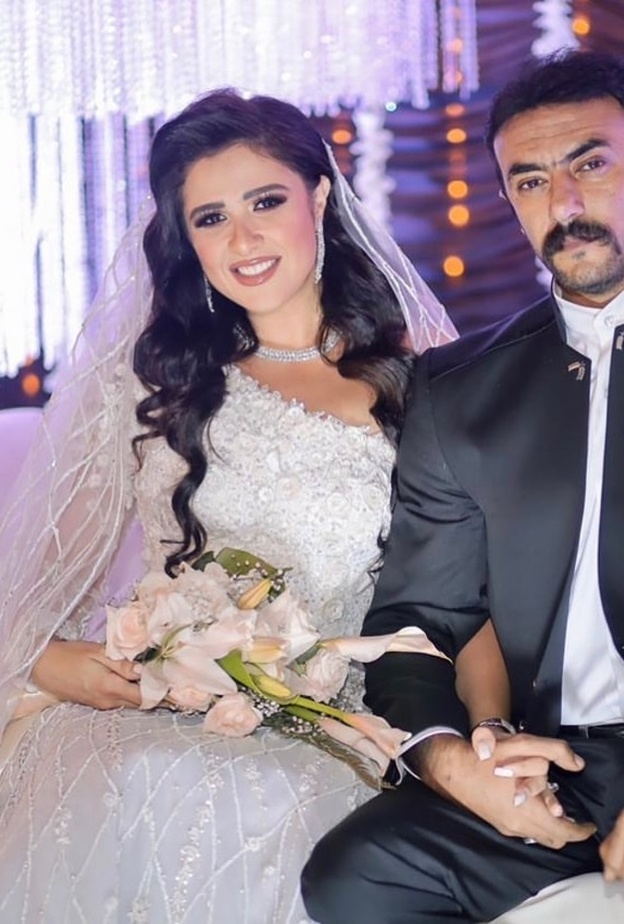 ياسمين عبد العزيز وأحمد العوضي