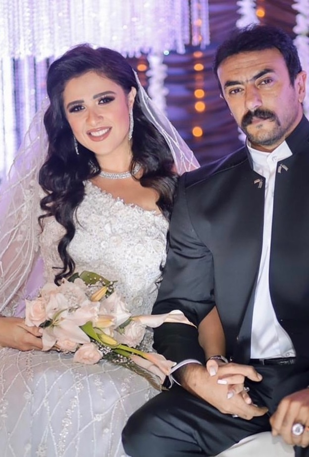 ياسمين عبد العزيز وأحمد العوضي