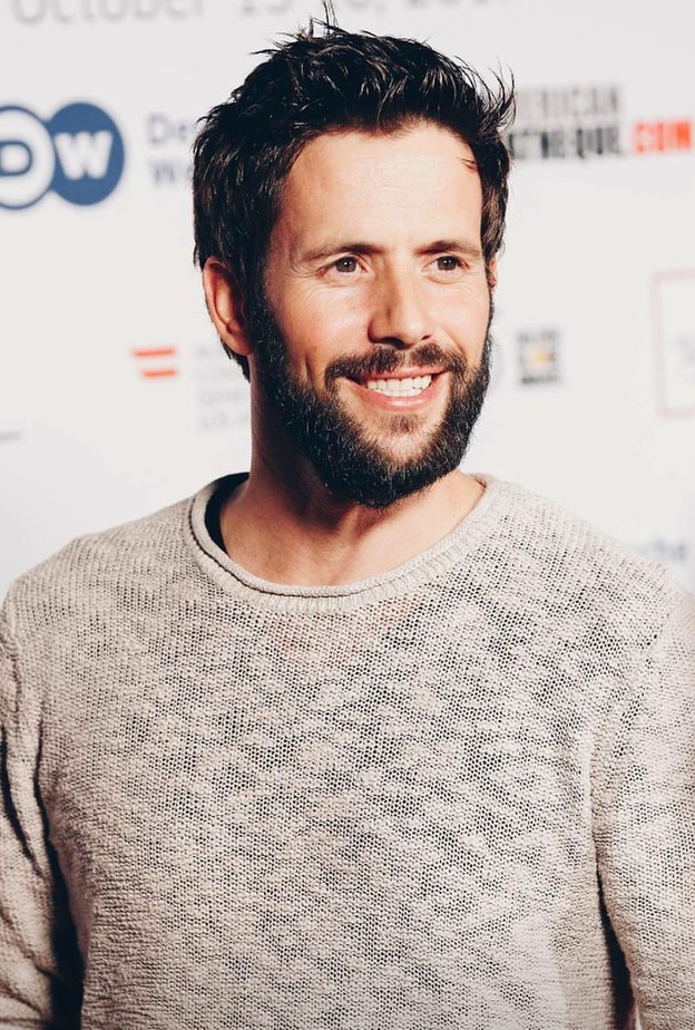 النجم كريستيان أوليفر