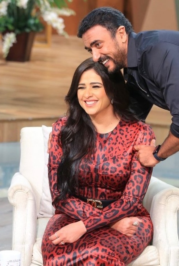 ياسمين عبد العزيز وأحمد العوضي