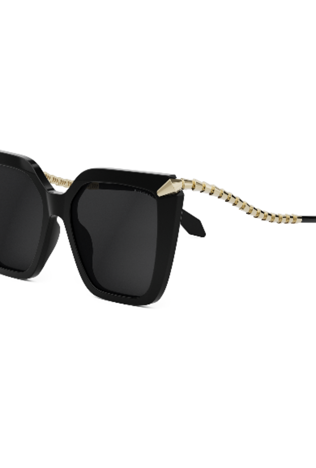 بولغري تطلق تشكيلة نظارات ربيع وصيف 2024 للسيدات