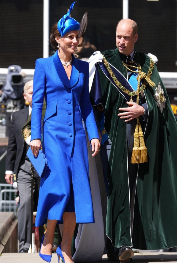 اطلالات كيت ميدلتون بالمعاطف الملونة تزامنا مع خضوعها لعملية جراحية في البطن