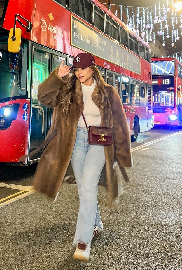 إطلالات كاجوال شتوية من وحي النجمات