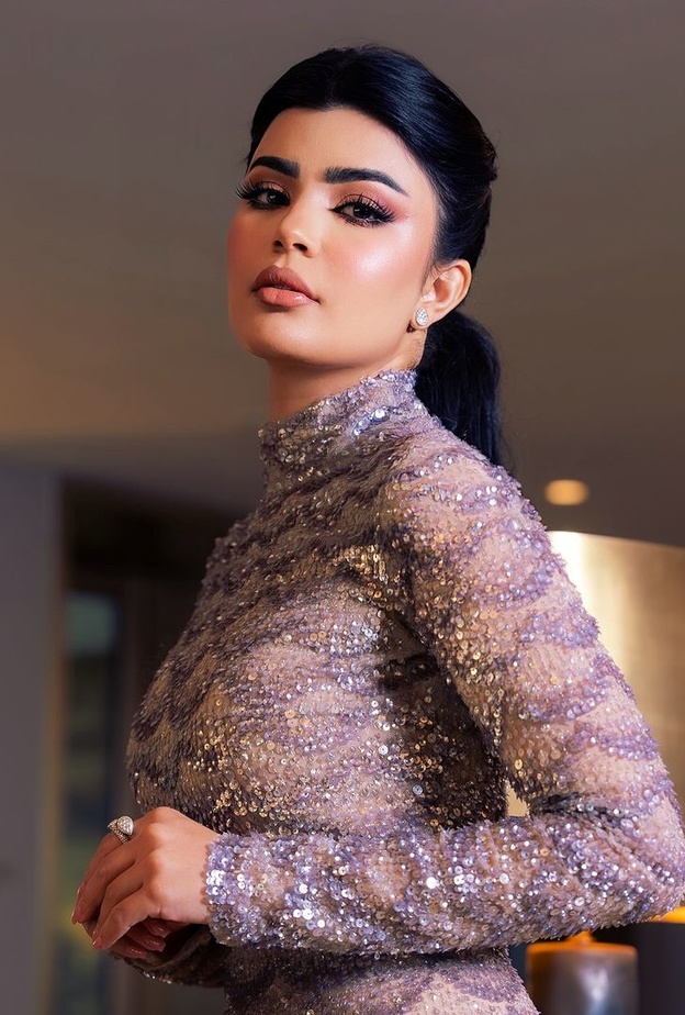 الأساليب الجمالية المشرقة تتوج جمال النجمات السعوديات في حفل Joy Awards 2024 ..استلهمي منهن