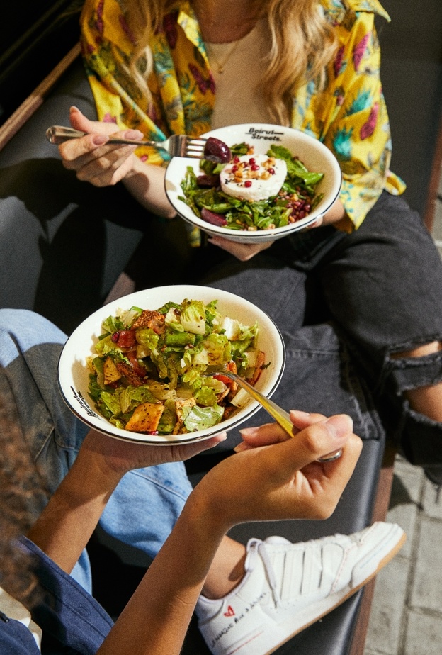 "شوارع بيروت": الوجهة الأولى والمفضّلة لعشّاق الطعام الذين يبحثون عن مأكولات صحية وطيّبة في آن!