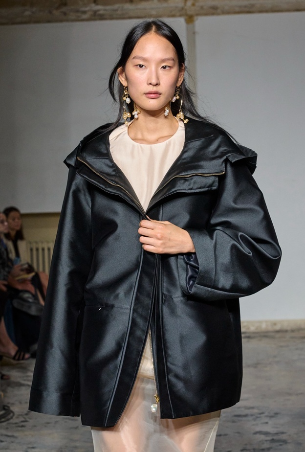 كارفن ربيع 2024 للملابس الجاهزة