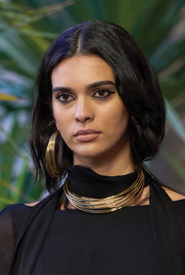 جرأة وإبداع فن مكياج العيون في الموسم الجديد