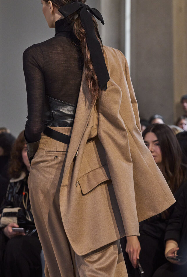 إطلالة من Max Mara