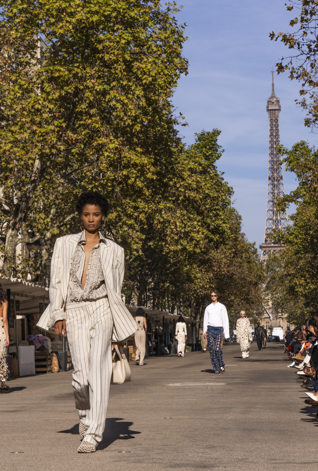 6 طرق تمكّن صناعة الأزياء من أن تصبح أكثر استدامة في عام 2024