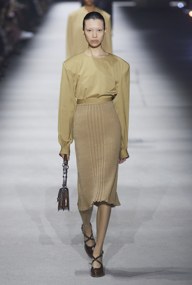 موضة التنانير الشتوية للحصول على ستايل دافىء