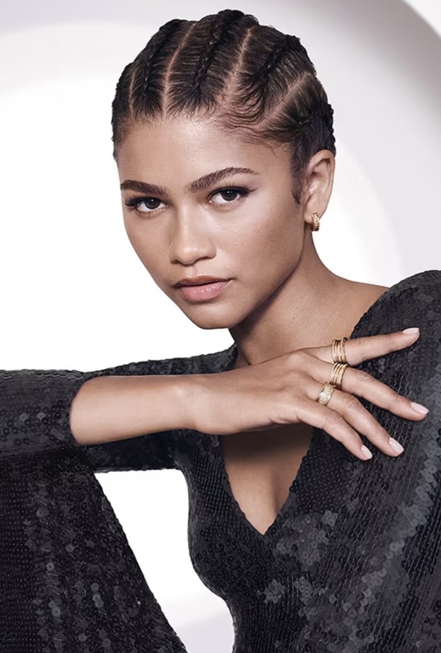 في اليوم العالمي للشباب...إليك أحدث تصاميم مجوهرات ستعكس الكثير من الفرادة والتميزّ على إطلالاتك