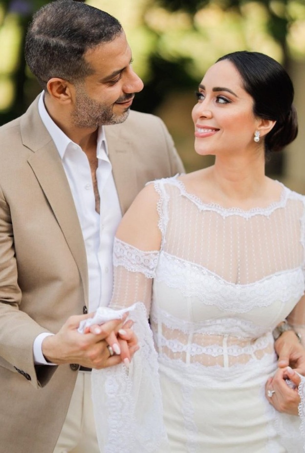 إطلالات مميزة للنجمات من حفلات عقد قرانهن بينها إطلالة مينا الشيخلي ودرة زروق