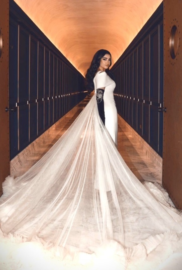 فساتين بيضاء راقيةللعروس من اطلالات النجمات في Joy Awards